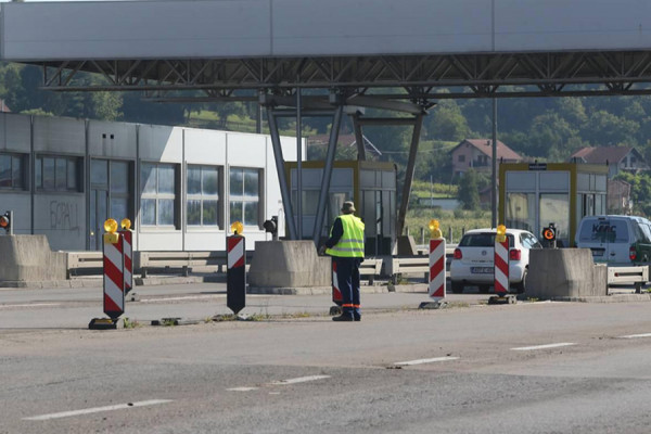Kućice koštale dva miliona, a prodaju se za 38.000 KM