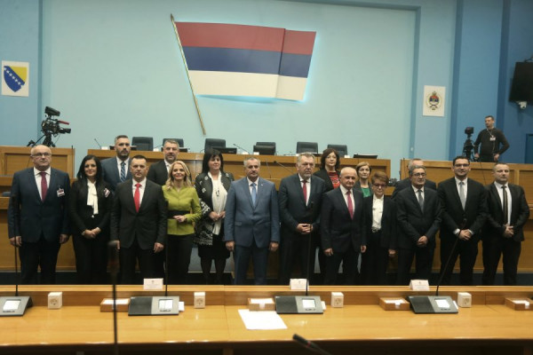 Poslanici PODRŽALI najavljene smjene: Kome ističe rok trajanja u Vladi Srpske?