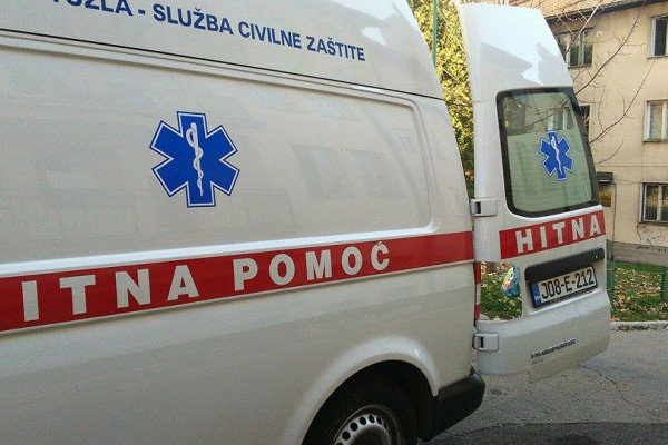 Tuzla: Mladić (24) preminuo u stanu, sumnja se da se predozirao