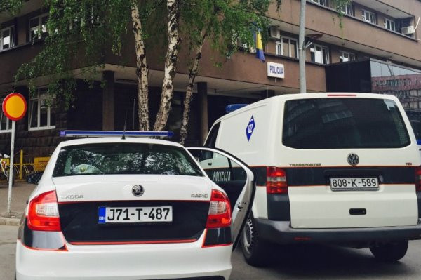 Zenica: Djevojka se ubila bombom u stanu