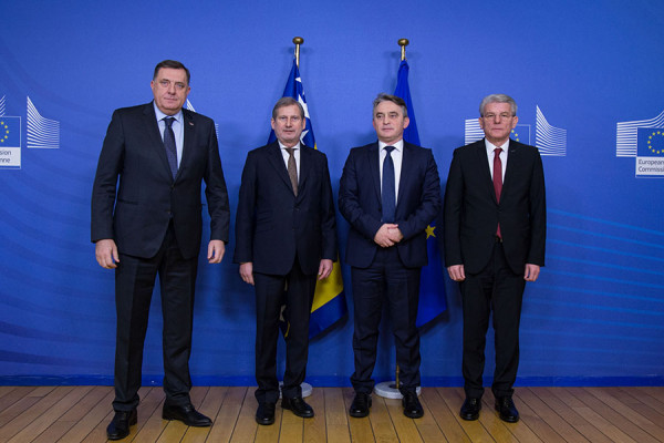 KOMŠIĆ I DŽAFEROVIĆ NALJUTILI HANA Neće u Brisel, jer se nadaju pomoći Amerikanaca