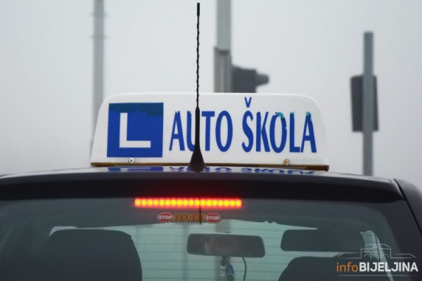 MUKE MLADIH VOZAČA U SRPSKOJ Četiri kaznena boda vode na novu obuku