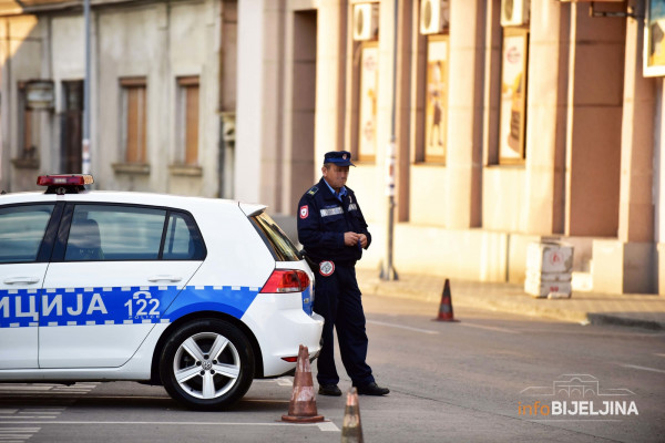 Uhapšen zbog verbalnog i fizičkog napada na policiju