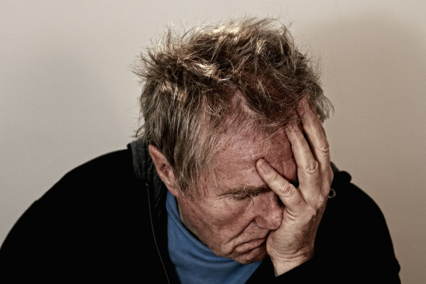 Besparica izaziva migrenu