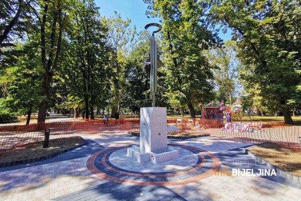 Od danas u upotrebi česma u Gradskom parku