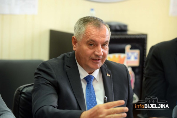 Višković: Priča o poskupljenju struje - apsolutna laž