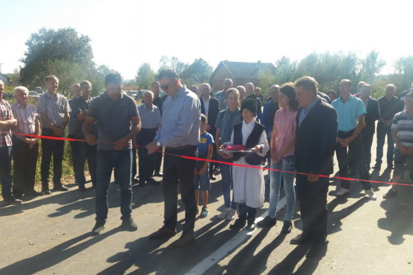Otvoren novoasfaltirani put u Pipercima