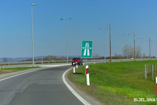 Auto-put je simbol budućih boljih odnosa