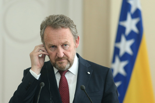 Izetbegović: Moj otac se borio da vrati islam, uspio je