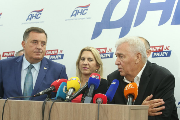 DOGOVOR NIJE POSTIGNUT Koalicija SNSD i DNS na NAJTEŽEM ISPITU