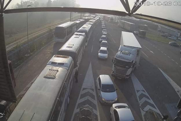 Kolone autobusa na Rači, vozačima preporučujemo strpljenje
