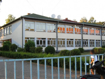 Drama u tuzlanskoj školi: Učenik prijetio djeci, intervenisala policija