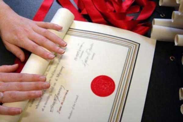 74 osobe u javnom sektoru FBiH zaposlene s lažnim diplomama