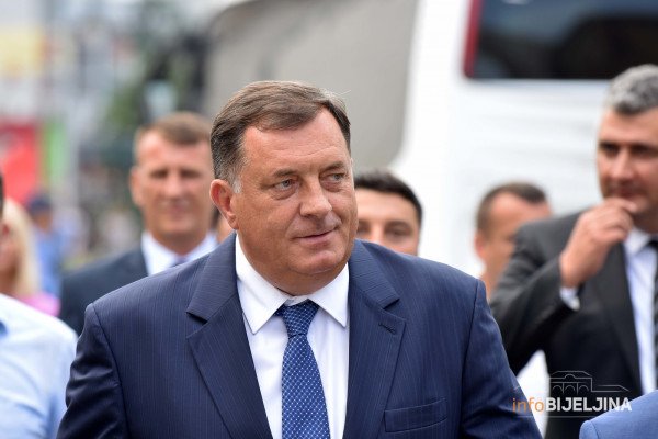 Dodik: Kakav praznik, takva i državnost