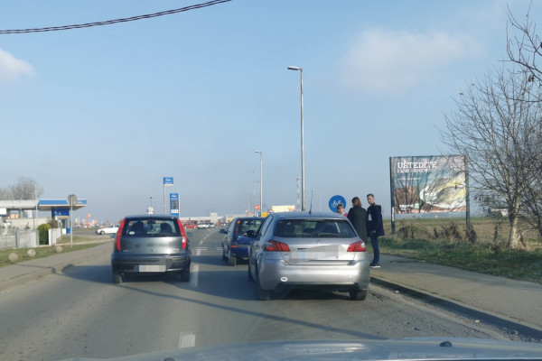 Saobraćajna nezgoda na izlazu iz Bijeljine