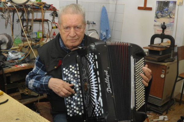 Preminuo Meho Hanušić, LEGENDA bijeljinskog i kulturnog života