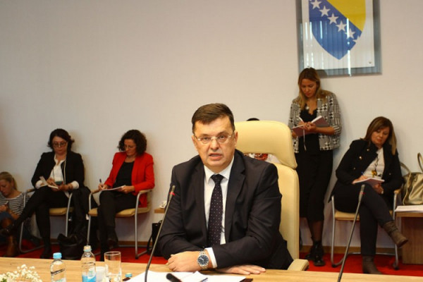 Zoran Tegeltija punom parom sastavlja kabinet