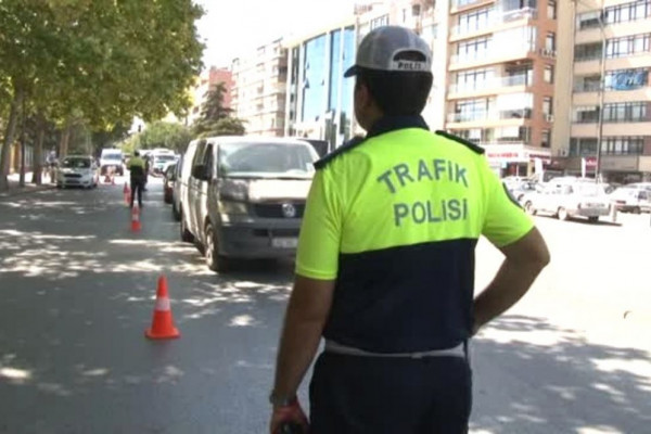 Nesvakidašnji događaj u Turskoj: Policajac zaustavio suprugu i napisao joj kaznu