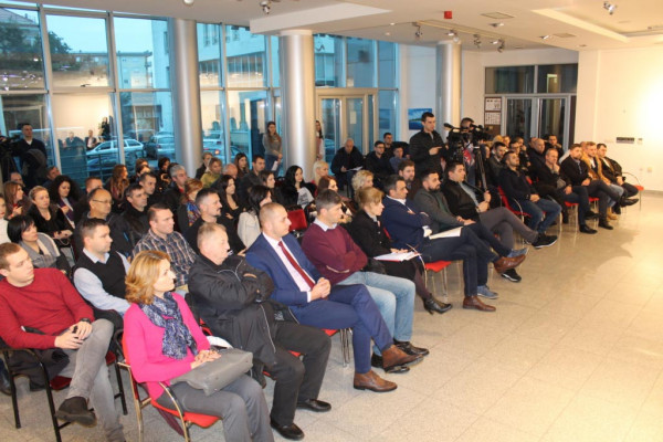 BIJELJINCI U RAZGOVORU SA ČELNICIMA GRADA Najviše ih zanimala infrastruktura i privreda