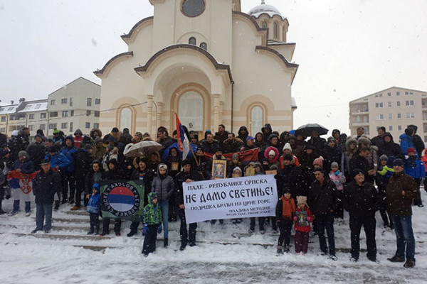 Narod se okuplja u Banjaluci, Trebinju i Palama: Podrška vjernicima u Crnoj Gori širom Republike Srpske