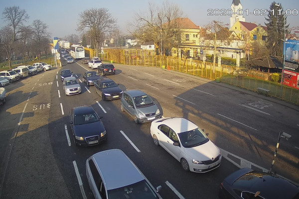 Duge kolone u Gradišci u oba smjera