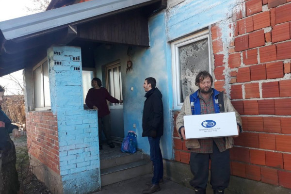 Bijeljina: Ljepši praznici za socijalno ugrožene porodice