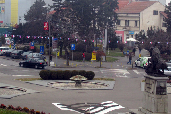 Bijeljina ukrašena zastavama Srpske uoči Dana Republike
