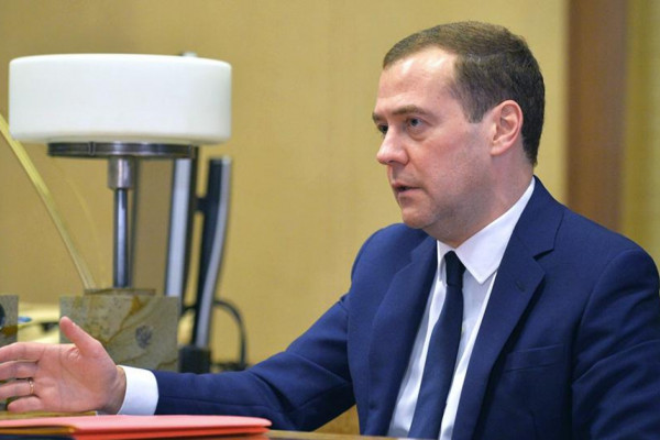 Medvedev objasnio zašto je morao otići