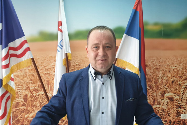 Maksimović: Narod se guši a gradska vlast ne reaguje