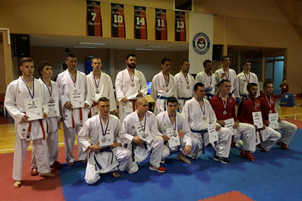 Seniori KK “UNSU”: Četiri medalje u Banjaluci