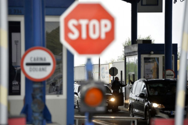 Potvđena optužnica protiv dvojice carinika