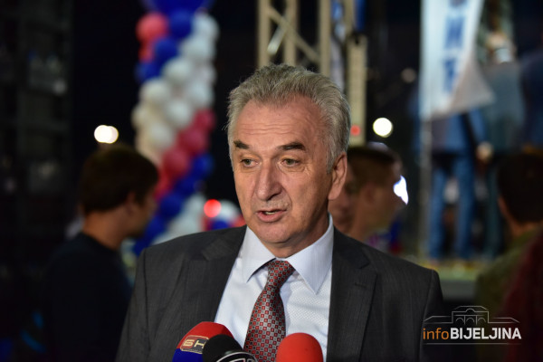 Šarović: “Vrh stranke će odlučiti o koalicijama sa drugim partijama”