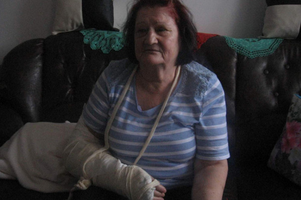 Sara iz Bijeljine opisala kako su je mučili lažni poštari: „Vezali su me krpama i gurali foliju u usta”