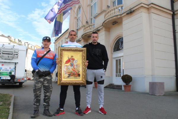 Kikanović iz Bijeljine nastavio put ka Moskvi /FOTO/