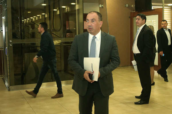 CRNADAK ODGOVORIO DODIKU “Ako može bez mobilizacije, ja sam za”