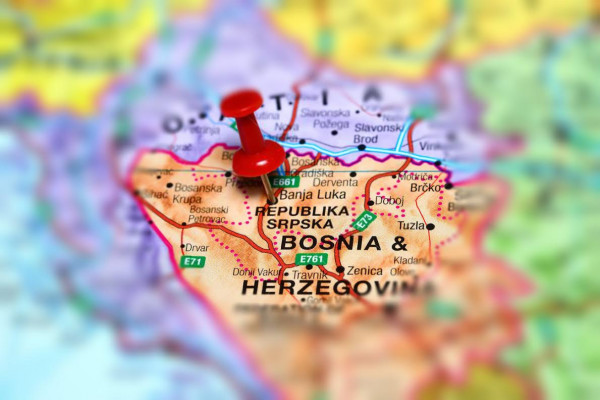 U BiH neprijatelji, u Njemačkoj jarani: Da li su građani postali robovi nacionalizma?