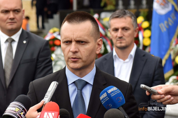 Lukač: Policija će sankcionisati one koji se ne pridržavaju mjera vlade