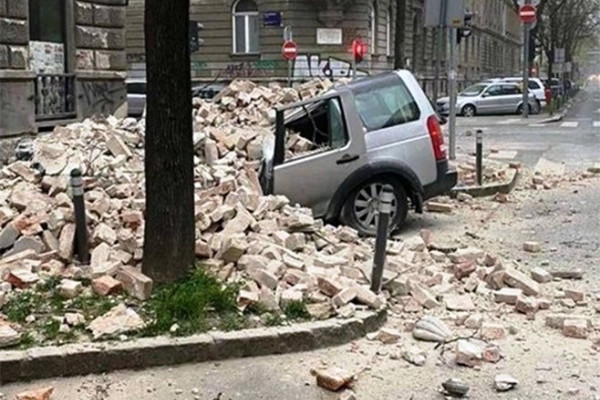 Pogledajte fotografije jakog zemljotresa koji je pogodio Zagreb /FOTO/