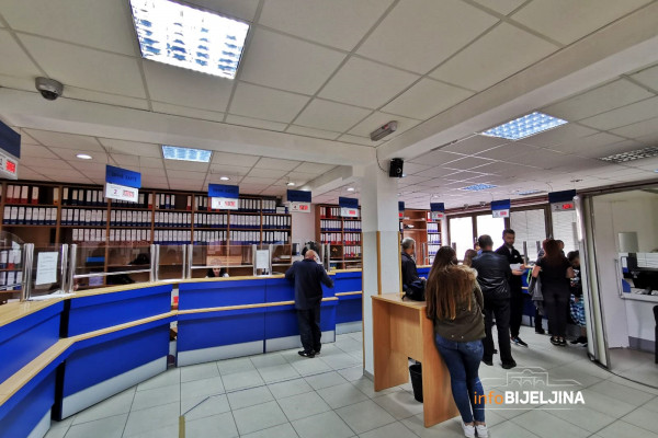 Bijeljina: Šalteri za izdavanje dokumenata i registracija od sutra rade kraće