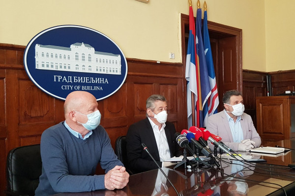 Mićić: Testirati više ljudi na virus korona, zaraženi da idu u obavezan karantin
