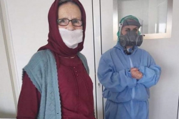 Baka (81) iz Bihaća pobijedila korona virus: Aplauzom ispraćena iz bolnice