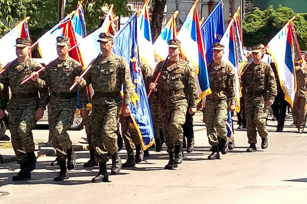 Bijeljina: Danas defile pod zastavama i počast palim junacima