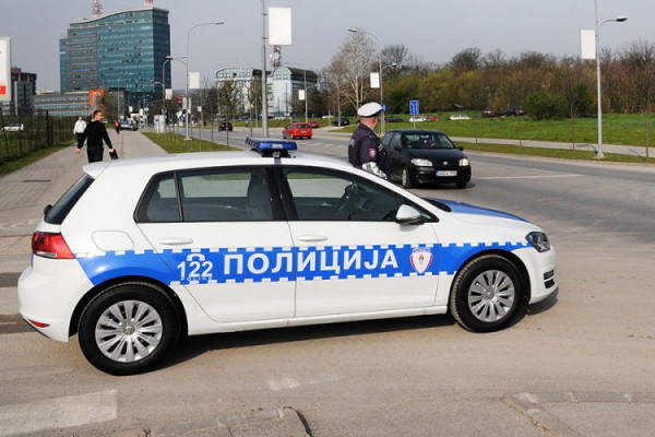 Dvojka uhapšena u Banjaluci nakon potjere, osumnjičeni za krađe