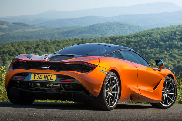 Ko je najbrži: Ferrari 488 Pista, McLaren 720S ili Lamborghini Aventador SV? VIDEO