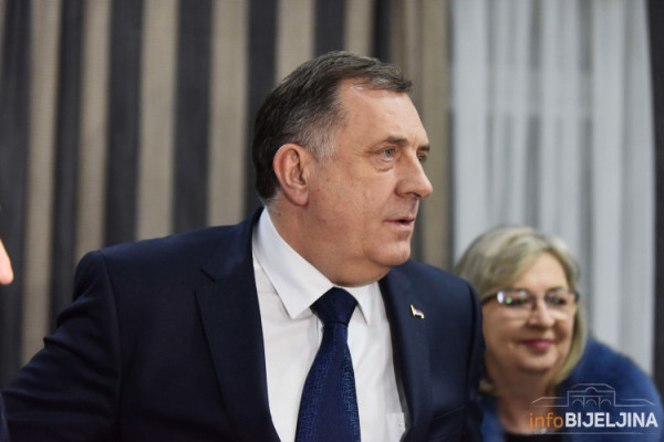 Dodik: Stranci i Bošnjaci odlučuju o pitanjima od životne važnosti za Srpsku