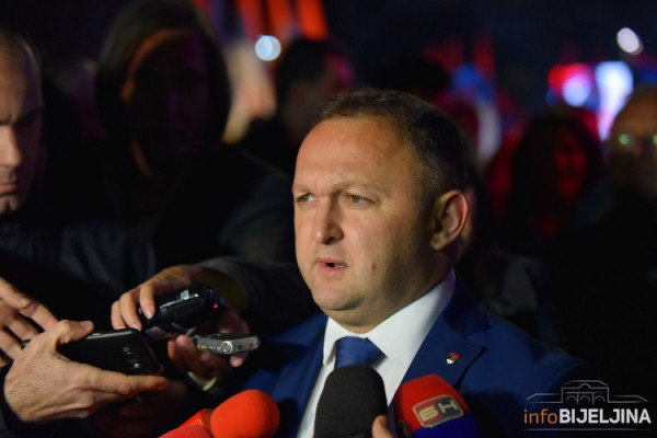Stojanović: Maksimović nema moju podršku, kandidata će izabrati GO SDS-a