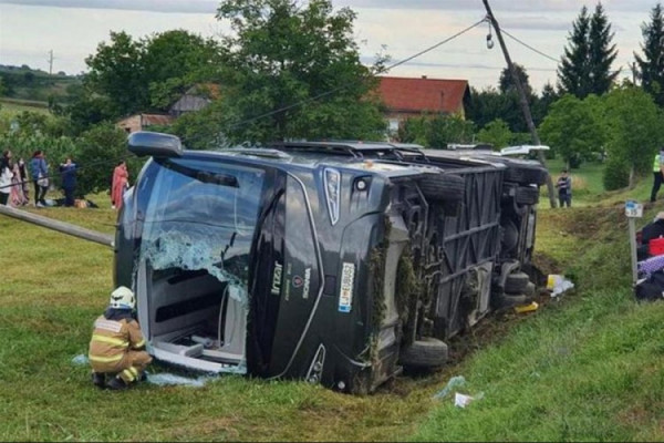 Prevrnuo se autobus sa bh. državljanima, ima povrijeđenih