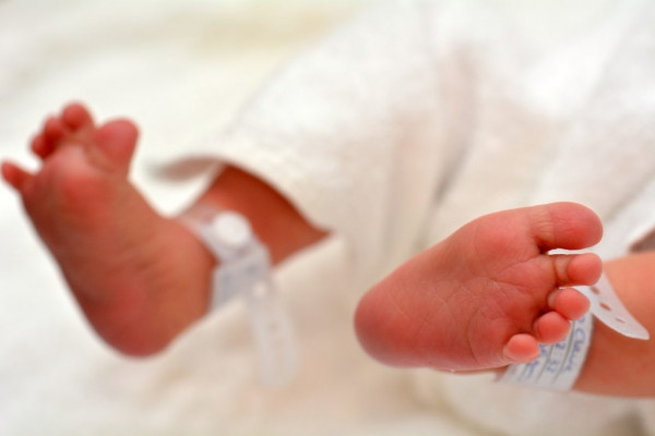 Pronađena majka bebe ostavljene u torbi u Živinicama