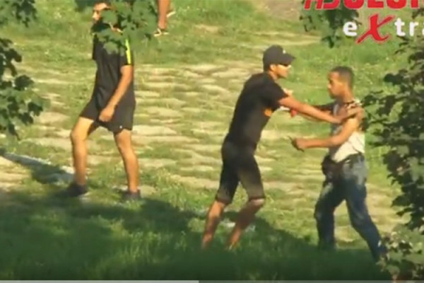 Nekoliko migranata povrijeđeno u tuči u Tuzli (VIDEO)