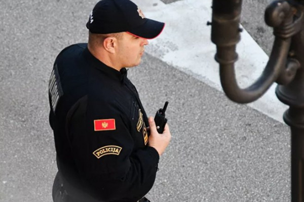 Interventne jedinice u Budvi, policija patrolira Podgoricom